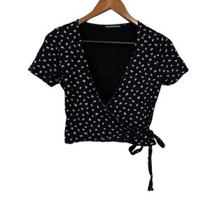 Brandy Melville Black & White Cropped Wrap Top